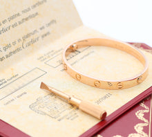 Załaduj obraz do przeglądarki galerii, Cartier Love Bracelet 750PG - 16 - with Box and Certificate + Screwdriver