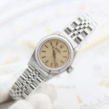 Charger l'image dans la galerie, Rolex Lady Oyster Perpetual ref. 76030 - Silver Dial - Jubilee Bracelet