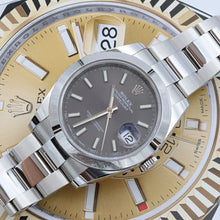 Indlæs billede til gallerivisning Rolex Datejust ref. 126300 Slate Grey Dial Oyster bracelet - Full Set