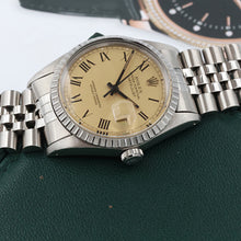 Bild in Galerie-Viewer laden, Rolex Datejust ref. 16030 - Jubilee Bracelet - Champagne Buckley Dial