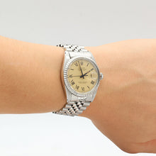 Bild in Galerie-Viewer laden, Rolex Datejust ref. 16030 - Jubilee Bracelet - Champagne Buckley Dial