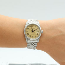 Bild in Galerie-Viewer laden, Rolex Datejust ref. 16030 - Jubilee Bracelet - Champagne Buckley Dial