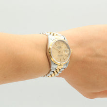 Bild in Galerie-Viewer laden, Rolex Datejust 36 ref. 16233 Champagne dial (V4) - Jubilee Bracelet - Full Set