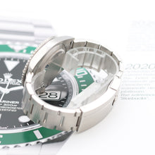 Załaduj obraz do przeglądarki galerii, Rolex Submariner Date ref. 126610LV - Full set