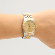 Bild in Galerie-Viewer laden, Rolex Datejust 36 ref. 16233 Champagne dial (V5) - Jubilee Bracelet - Full Set