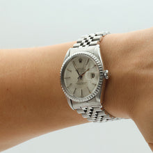 Bild in Galerie-Viewer laden, Rolex Datejust ref. 16030 - Jubilee Bracelet - Silver Dial V VI