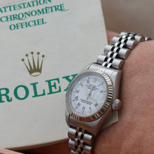 Cargar imagen en el visor de la galería, Rolex Lady-Datejust ref. 69174 - White Roman Small (Lines) Dial Jubilee bracelet - Full Set
