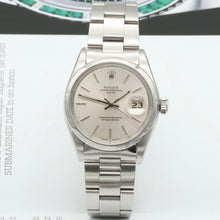 Carica l'immagine nel visualizzatore di Gallery, Rolex Oyster Perpetual Date ref. 1500 - Silver dial (V III)