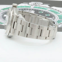 Carica l'immagine nel visualizzatore di Gallery, Rolex Oyster Perpetual Date ref. 1500 - Silver dial (V III)