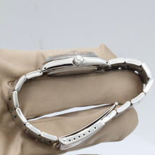 Carica l'immagine nel visualizzatore di Gallery, Rolex Oyster Perpetual Date ref. 1500 - Silver dial (V III)