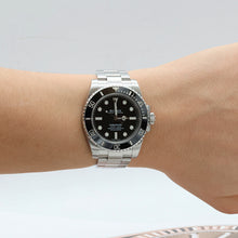 Załaduj obraz do przeglądarki galerii, ON SALE: Rolex Submariner No Date ref. 114060 Oyster bracelet - Full Set