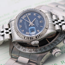 Załaduj obraz do przeglądarki galerii, Rolex Lady-Datejust ref. 69174 - Blue Roman Dial Jubilee bracelet - Full Set