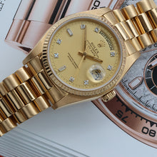 Carica l'immagine nel visualizzatore di Gallery, Rolex Day-Date 36 ref. 18038 - Champagne Diamonds dial - President Bracelet