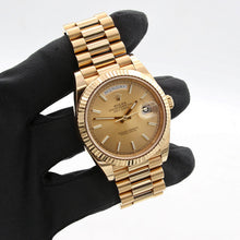 Load image into Gallery viewer, Rolex Day-Date 40 ref. 228238 "The President" - Champagne Dial - Full Set