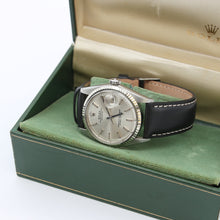 Załaduj obraz do przeglądarki galerii, Rolex Datejust ref. 1601 - Silver Dial - Black Leather Strap - Full Set