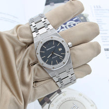 Załaduj obraz do przeglądarki galerii, Audemars Piguet Royal Oak ref. 15000ST Blue Dial