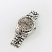Załaduj obraz do przeglądarki galerii, Rolex Datejust ref. 1601 - Grey "Ghost" Dial - Jubilee bracelet