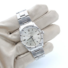 Załaduj obraz do przeglądarki galerii, Rolex Oyster Perpetual 34 ref. 1007 Silver Dial - Oyster Bracelet