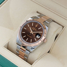Cargar imagen en el visor de la galería, Rolex Datejust ref. 126331 Chocolate dial Rose Gold / Steel - Oyster bracelet