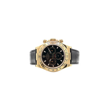 Bild in Galerie-Viewer laden, Rolex Daytona Ref. 116518 - 18k Gelbgold und Lederband - Schwarzes Zifferblatt mit schwarzen Untersets - Full Set