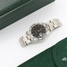 Load image into Gallery viewer, Rolex Oyster Perpetual Date ref. 1501 34mm - Black Dial (III) - Oyster bracelet