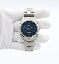 Bild in Galerie-Viewer laden, Rolex Oyster Perpetual ref. 114300 39 mm – blaues Zifferblatt – mit Rolex-Garantie