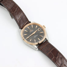 Bild in Galerie-Viewer laden, Omega Seamaster Aqua Terra ref. 231.23.42.21.06.001 Steel/Gold Leather Strap