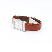 Załaduj obraz do przeglądarki galerii, Jaeger-LeCoultre Reverso Classic Medium ref. 252.8.08 Leather Strap