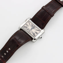 Cargar imagen en el visor de la galería, Cartier Tank Divan ref. 2612 38X30mm - Leather strap and Deplo Cartier