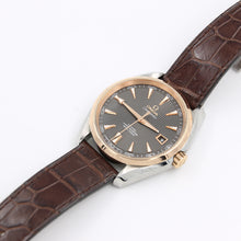 Bild in Galerie-Viewer laden, Omega Seamaster Aqua Terra ref. 231.23.42.21.06.001 Steel/Gold Leather Strap