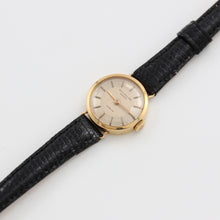 Load image into Gallery viewer, Patek Philippe Calatrava Lady ref. 3245 18K Gold Case Rare Dial Signed Gübelin