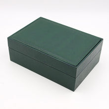 Załaduj obraz do przeglądarki galerii, Rolex Watch Box | Vintage Box Men Green with Outerbox Moon 68.00.08