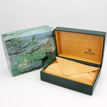 Bild in Galerie-Viewer laden, Rolex Watch Box | Vintage Box Men Green with dark green stitching adapt for Rolex Datejust, Rolex Date, Rolex Oyster Perpetual.