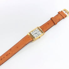 Załaduj obraz do przeglądarki galerii, Jaeger-LeCoultre Reverso Classique ref. 250.1.86 18K Gold Leather strap