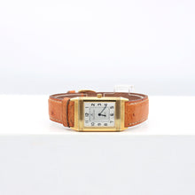 Załaduj obraz do przeglądarki galerii, Jaeger-LeCoultre Reverso Classique ref. 250.1.86 18K Gold Leather strap