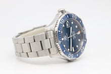 Bild in Galerie-Viewer laden, Tag Heuer Aquaracer cal. 5 ref. WAP2010 Blue dial - Debonar - Finest Watches - Watch - Debonar Watches