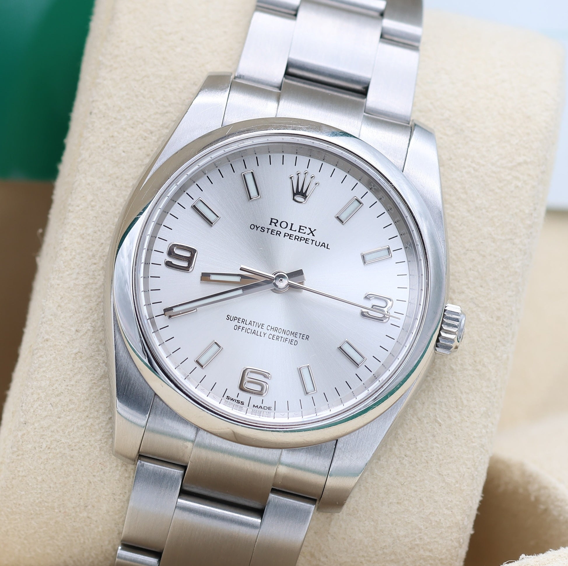 Rolex Oyster Perpetual ref. 114200 Dial Silver 3-6-9 - Full Set