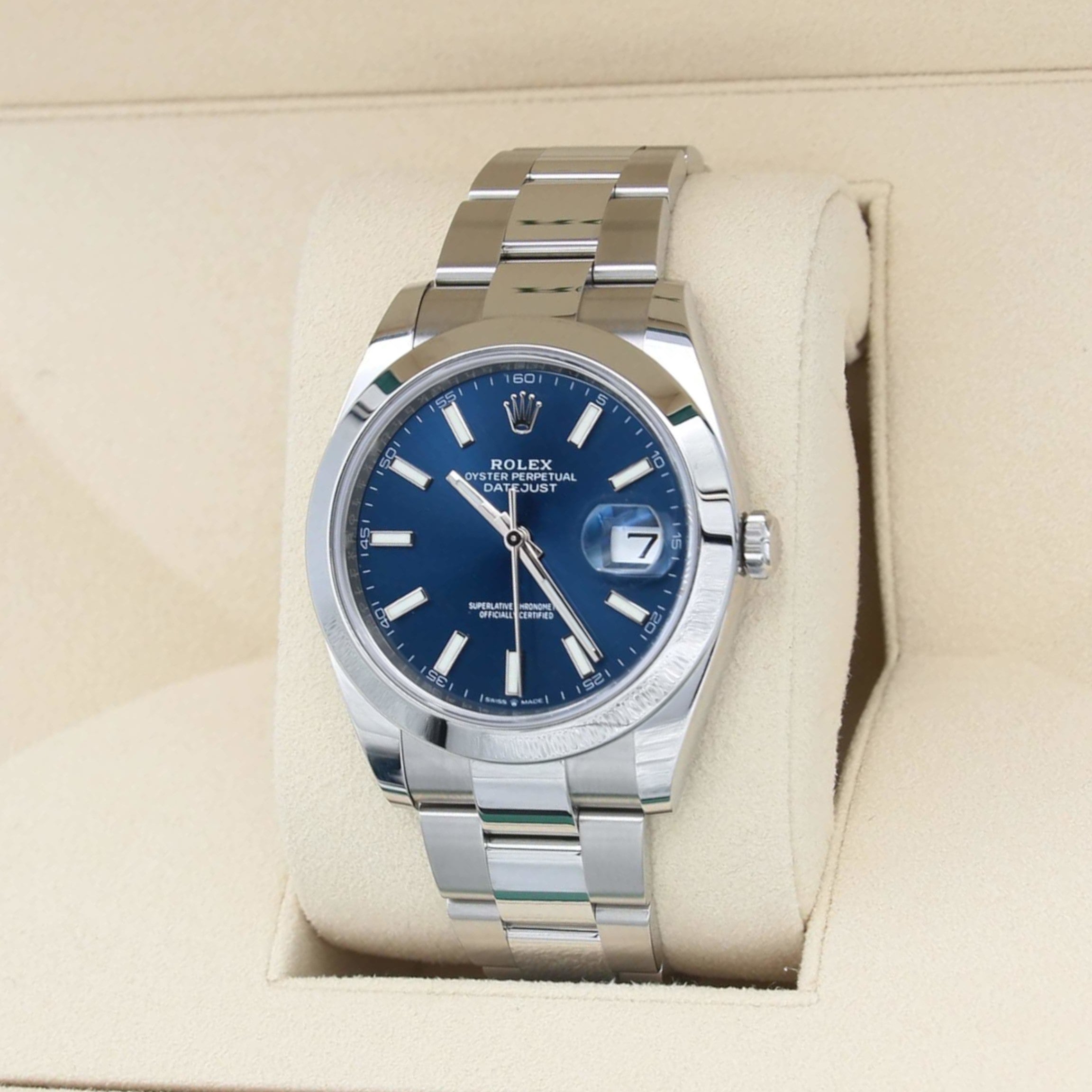 Kaufen Sie online eine Rolex Datejust 126300 Komplettset
