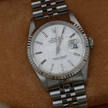 Cargar imagen en el visor de la galería, Rolex Datejust 36 ref. 16234 Silver Linen Dial -  Jubilee - Full Set
