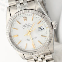 Cargar imagen en el visor de la galería, Rolex Datejust ref. 16030 White Dial with Golden indexes- Jubilee
