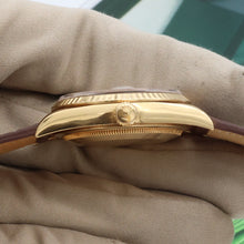 Load image into Gallery viewer, Rolex Day-Date ref. 18238 White Roman Dial - Leather Strap - Full Set
