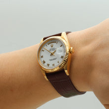 Load image into Gallery viewer, Rolex Day-Date ref. 18238 White Roman Dial - Leather Strap - Full Set
