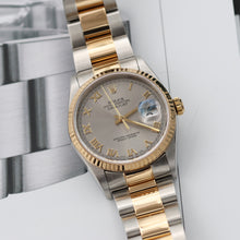 Cargar imagen en el visor de la galería, Rolex Datejust 36 ref. 16233 Grey Roman dial - Oyster Bracelet
