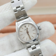 Load image into Gallery viewer, Rolex Oyster Perpetual ref. 67180 - Silver Dial - Oyster Bracelet

