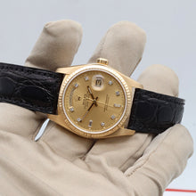 Carica l'immagine nel visualizzatore di Gallery, Rolex Day-Date ref. 18038  Champagne Diamonds Dial - Leather Strap
