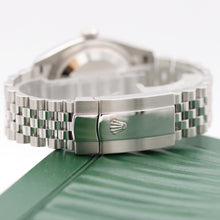 Charger l'image dans la galerie, Rolex Datejust 36 126200 Silver Dial Jubilee bracelet
