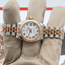 Carica l'immagine nel visualizzatore di Gallery, Rolex Lady Datejust ref. 179171 White Roman Dial - Jubilee Bracelet
