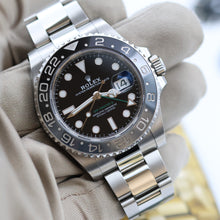 Charger l'image dans la galerie, Rolex GMT Master II ref. 126710GRNR with Oyster - Full Set - "Bruce Wayne" GMT
