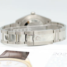 Carica l'immagine nel visualizzatore di Gallery, Rolex Datejust ref. 126300 Blue Dial Oyster bracelet - Full Set

