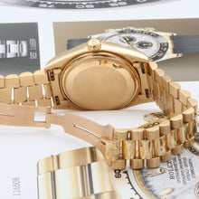 Load image into Gallery viewer, Rolex Day-Date ref. 18038 Silver Dial - President Bracelet Italian Date Disc
